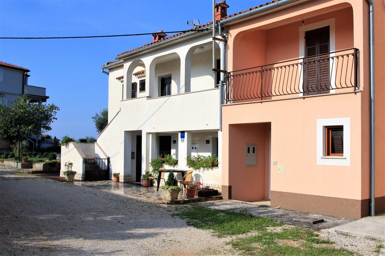 Apartments Livio Stranici Rosini Esterno foto
