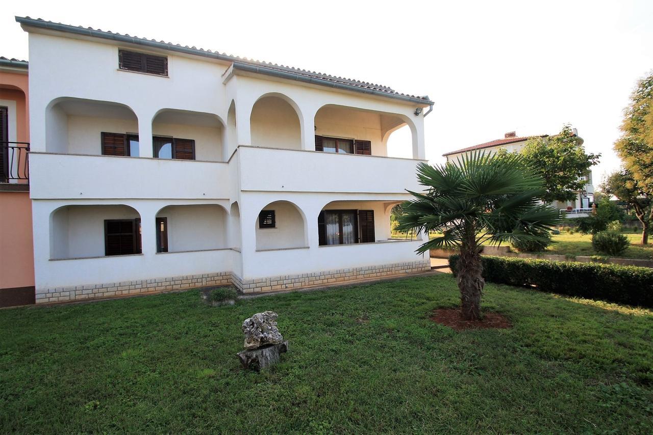 Apartments Livio Stranici Rosini Esterno foto